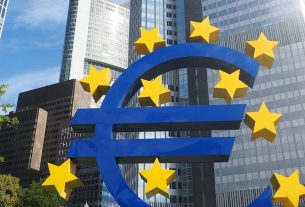 Comision Europea Revisado a la Caja Crecimiento Economico