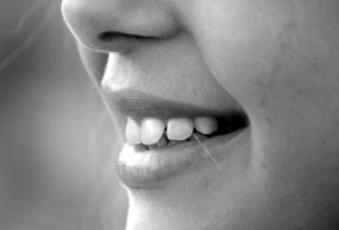 qué significa soñar que se te caen los dientes